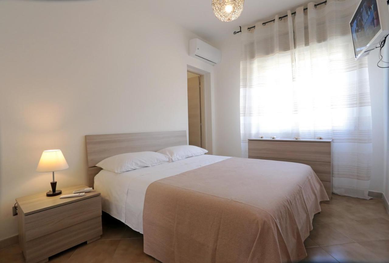 Bed and Breakfast Terramare Punta Braccetto Exterior foto